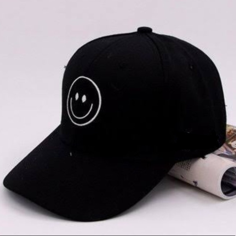 Smiley face hat =)